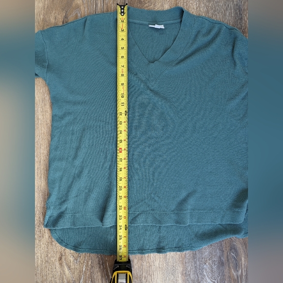 $10 SALE J Jill Long Sleeve Thermal Top V Neck size large sage green capsule - Picture 11 of 12